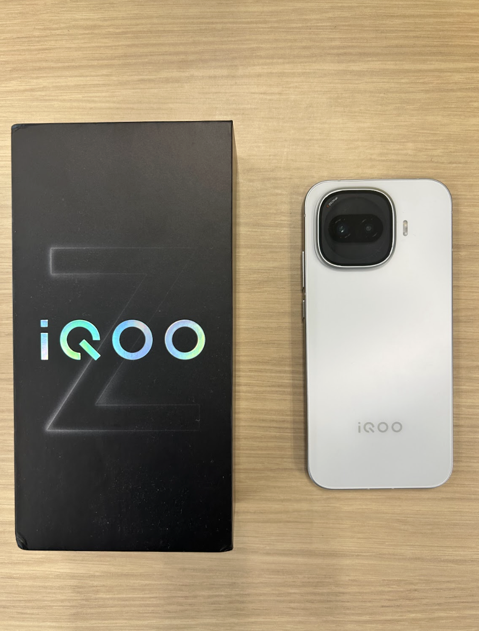 vivo �X�}�[�g�t�H��